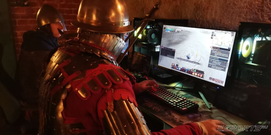 В отдельном зале можно было поиграть в Throne and Liberty: рыцари тоже не прошли мимо