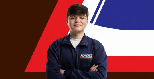 Molodoy стал "лицом" SNICKERS, открылась регистрация на TI15, а Panto могут заменить. Самые важные новости за 5 мая