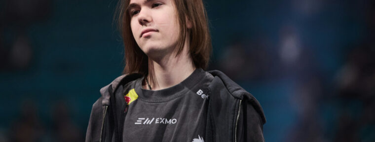 Donk рассказал о влиянии S0tF1k на Team Spirit, Konami ушли из России, а PGL начнут вручать медали. Самые важные новости за 16 мая