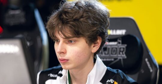 Kyousuke: «Karrigan — абсолютно сумасшедший»