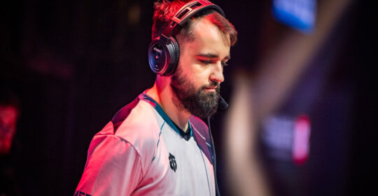 Fishman: "Мне предлагали собрать состав для Team Yandex, Virtus.pro и 1w Team"