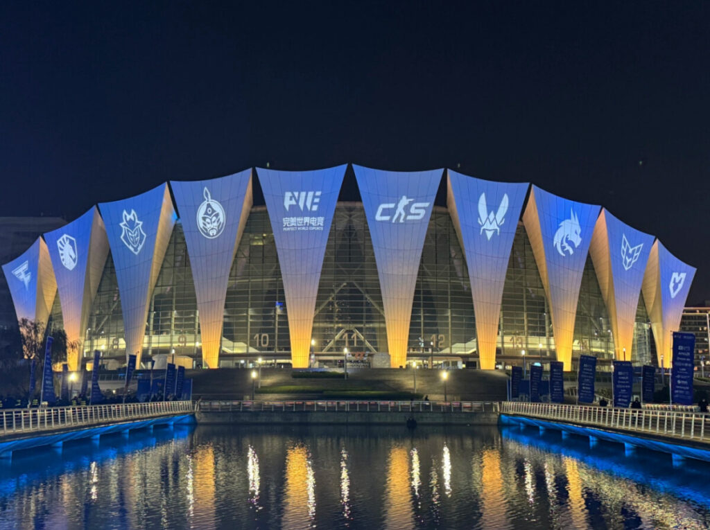 Oriental Sports Center примет матчи плей-офф The International 2026. Ранее на этой арене уже проходил Perfect World Shanghai Major 2024 по Counter-Strike 2